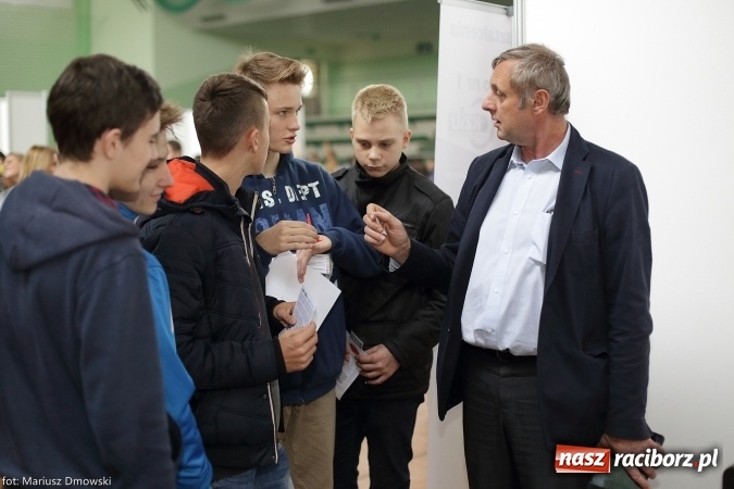 Zdjęcie w galerii na portalu naszraciborz.pl: Porozumienie i Perspektywy - piątek w Arenie Rafako wiadomości z regionu