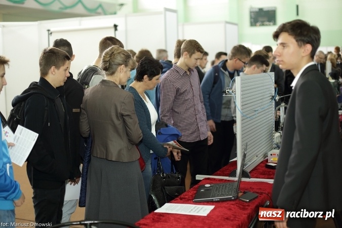Zdjęcie w galerii na portalu naszraciborz.pl: Porozumienie i Perspektywy - piątek w Arenie Rafako wiadomości z regionu