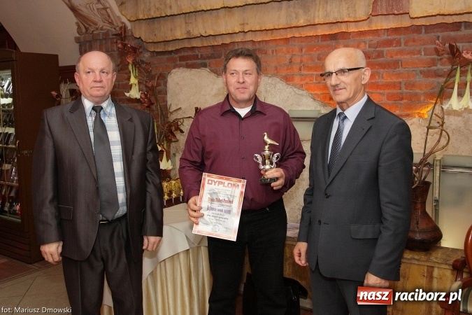 Zdjęcie w galerii na portalu naszraciborz.pl: Podsumowanie sezonu lotowego gołębi pocztowych wiadomości z regionu