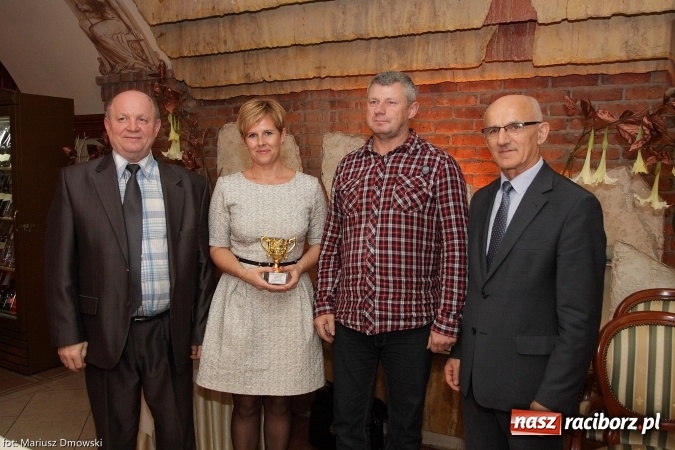 Zdjęcie w galerii na portalu naszraciborz.pl: Podsumowanie sezonu lotowego gołębi pocztowych wiadomości z regionu