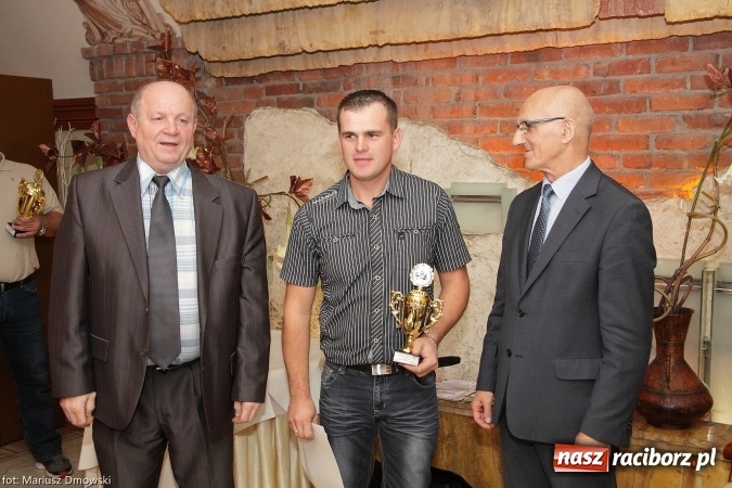 Zdjęcie w galerii na portalu naszraciborz.pl: Podsumowanie sezonu lotowego gołębi pocztowych wiadomości z regionu