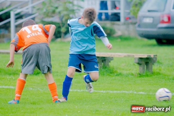 Zdjęcie w galerii na portalu naszraciborz.pl: Udany zryw Rudnika. Mateusz Koczy niczym Kazimierz Deyna wiadomości z regionu