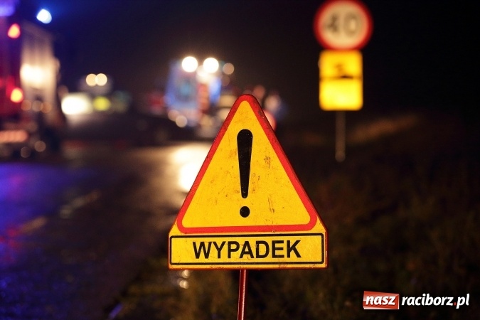 Zdjęcie w galerii na portalu naszraciborz.pl: Pijany 47-latek doprowadził do zderzenia czterech pojazdów na trasie Racibórz-Pietrowice wiadomości z regionu