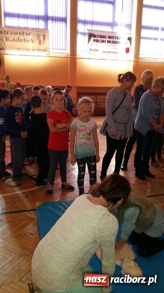 Zdjęcie w galerii na portalu naszraciborz.pl: Pobijmy razem z Jurkiem Owsiakiem rekord w udzielaniu pierwszej pomocy! wiadomości z regionu