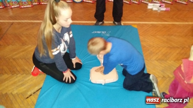 Zdjęcie w galerii na portalu naszraciborz.pl: Pobijmy razem z Jurkiem Owsiakiem rekord w udzielaniu pierwszej pomocy! wiadomości z regionu
