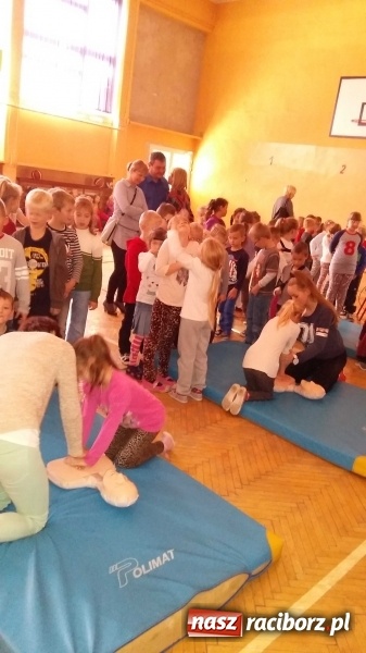 Zdjęcie w galerii na portalu naszraciborz.pl: Pobijmy razem z Jurkiem Owsiakiem rekord w udzielaniu pierwszej pomocy! wiadomości z regionu