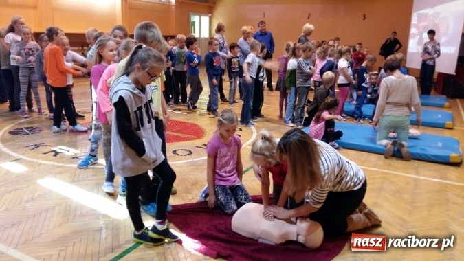 Zdjęcie w galerii na portalu naszraciborz.pl: Pobijmy razem z Jurkiem Owsiakiem rekord w udzielaniu pierwszej pomocy! wiadomości z regionu