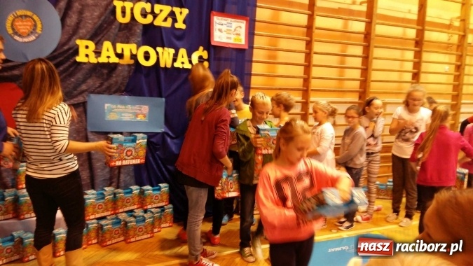 Zdjęcie w galerii na portalu naszraciborz.pl: Pobijmy razem z Jurkiem Owsiakiem rekord w udzielaniu pierwszej pomocy! wiadomości z regionu