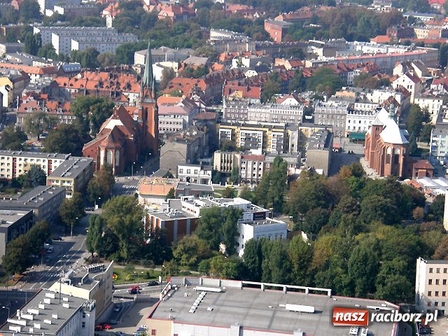 Zdjęcie w galerii na portalu naszraciborz.pl: Racibórz z LOTU PTAKA wiadomości z regionu