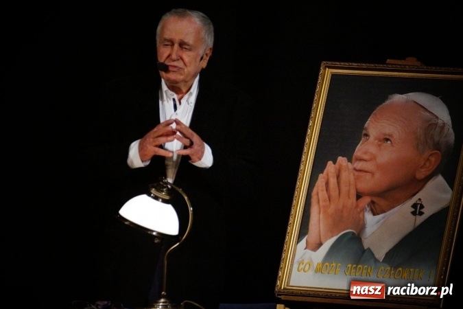 Zdjęcie w galerii na portalu naszraciborz.pl: Opowieść o tym, co może jeden człowiek z Janem Nowickim w Strzesze wiadomości z regionu