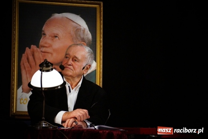 Zdjęcie w galerii na portalu naszraciborz.pl: Opowieść o tym, co może jeden człowiek z Janem Nowickim w Strzesze wiadomości z regionu