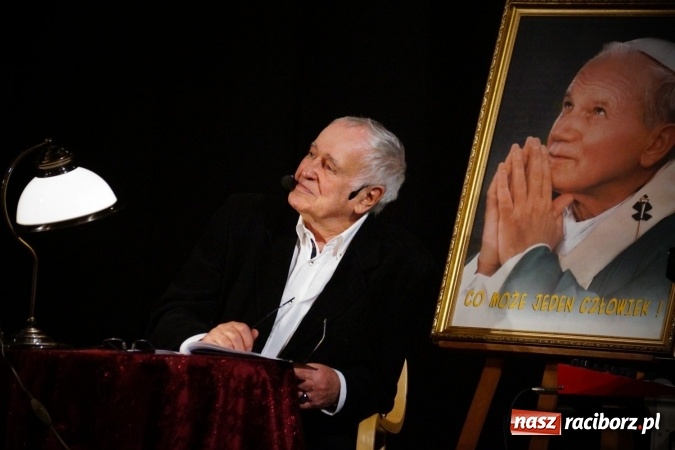 Zdjęcie w galerii na portalu naszraciborz.pl: Opowieść o tym, co może jeden człowiek z Janem Nowickim w Strzesze wiadomości z regionu