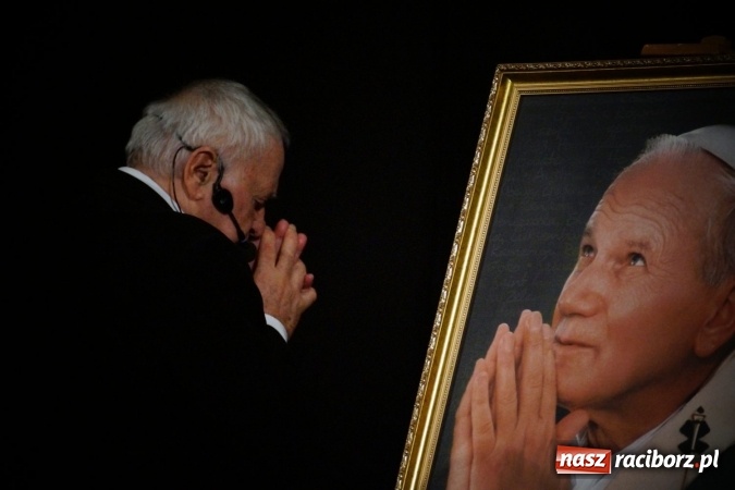 Zdjęcie w galerii na portalu naszraciborz.pl: Opowieść o tym, co może jeden człowiek z Janem Nowickim w Strzesze wiadomości z regionu