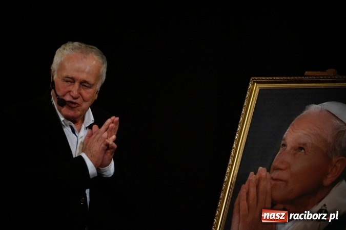 Zdjęcie w galerii na portalu naszraciborz.pl: Opowieść o tym, co może jeden człowiek z Janem Nowickim w Strzesze wiadomości z regionu