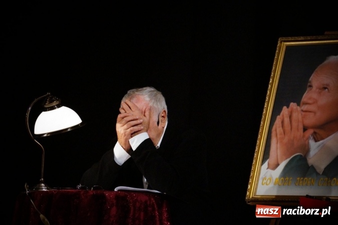 Zdjęcie w galerii na portalu naszraciborz.pl: Opowieść o tym, co może jeden człowiek z Janem Nowickim w Strzesze wiadomości z regionu