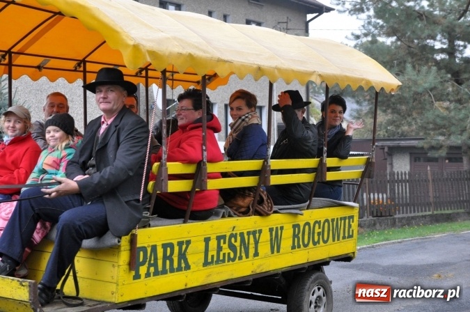 Zdjęcie w galerii na portalu naszraciborz.pl: Hubertus w gminie z widokami – święto jeźdźców w Kornowacu wiadomości z regionu