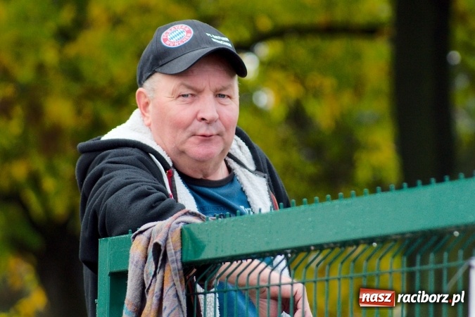 Zdjęcie w galerii na portalu naszraciborz.pl: III liga trampkarzy: Niewykorzystany karny ustawił spotkanie. Tworków poległ z Żorami wiadomości z regionu