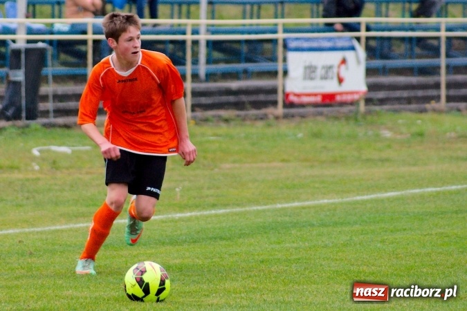 Zdjęcie w galerii na portalu naszraciborz.pl: Klasa okręgowa: Grzegorz Wojda zapewnił trzy punkty Rafako. Poważna kontuzja zawodnika Krzyżanowic wiadomości z regionu