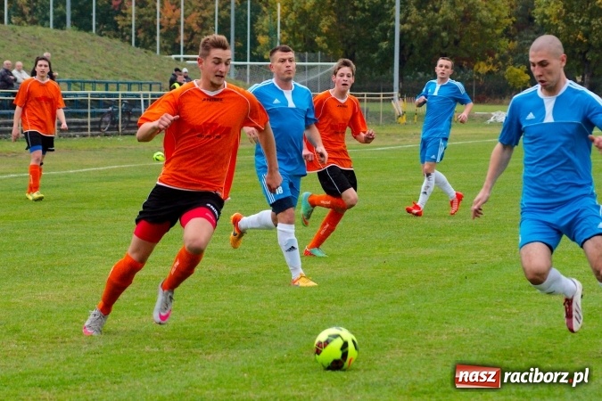 Zdjęcie w galerii na portalu naszraciborz.pl: Klasa okręgowa: Grzegorz Wojda zapewnił trzy punkty Rafako. Poważna kontuzja zawodnika Krzyżanowic wiadomości z regionu