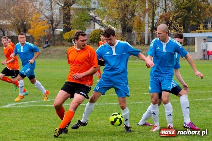 Zdjęcie w galerii na portalu naszraciborz.pl: Klasa okręgowa: Grzegorz Wojda zapewnił trzy punkty Rafako. Poważna kontuzja zawodnika Krzyżanowic wiadomości z regionu