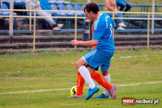 Zdjęcie w galerii na portalu naszraciborz.pl: Klasa okręgowa: Grzegorz Wojda zapewnił trzy punkty Rafako. Poważna kontuzja zawodnika Krzyżanowic wiadomości z regionu