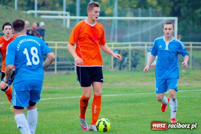 Zdjęcie w galerii na portalu naszraciborz.pl: Klasa okręgowa: Grzegorz Wojda zapewnił trzy punkty Rafako. Poważna kontuzja zawodnika Krzyżanowic wiadomości z regionu