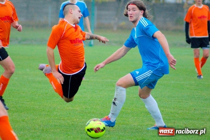 Zdjęcie w galerii na portalu naszraciborz.pl: Klasa okręgowa: Grzegorz Wojda zapewnił trzy punkty Rafako. Poważna kontuzja zawodnika Krzyżanowic wiadomości z regionu