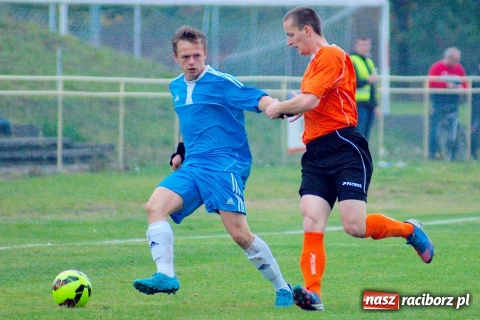 Zdjęcie w galerii na portalu naszraciborz.pl: Klasa okręgowa: Grzegorz Wojda zapewnił trzy punkty Rafako. Poważna kontuzja zawodnika Krzyżanowic wiadomości z regionu