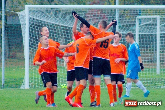 Zdjęcie w galerii na portalu naszraciborz.pl: Klasa okręgowa: Grzegorz Wojda zapewnił trzy punkty Rafako. Poważna kontuzja zawodnika Krzyżanowic wiadomości z regionu