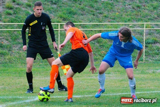 Zdjęcie w galerii na portalu naszraciborz.pl: Klasa okręgowa: Grzegorz Wojda zapewnił trzy punkty Rafako. Poważna kontuzja zawodnika Krzyżanowic wiadomości z regionu
