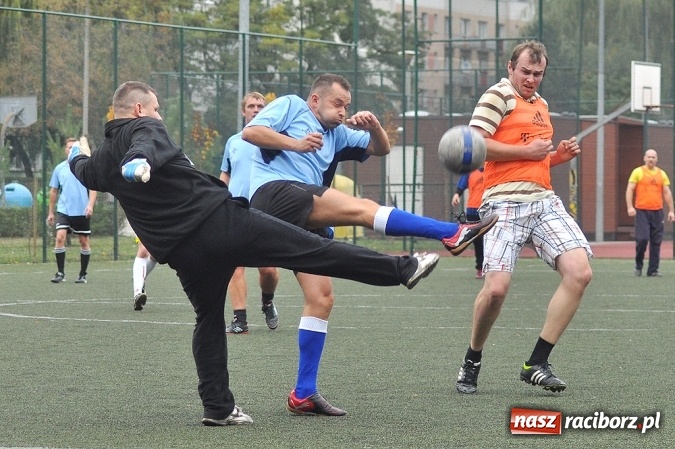 Zdjęcie w galerii na portalu naszraciborz.pl: Betra-Ensol z pucharem prezesa wiadomości z regionu