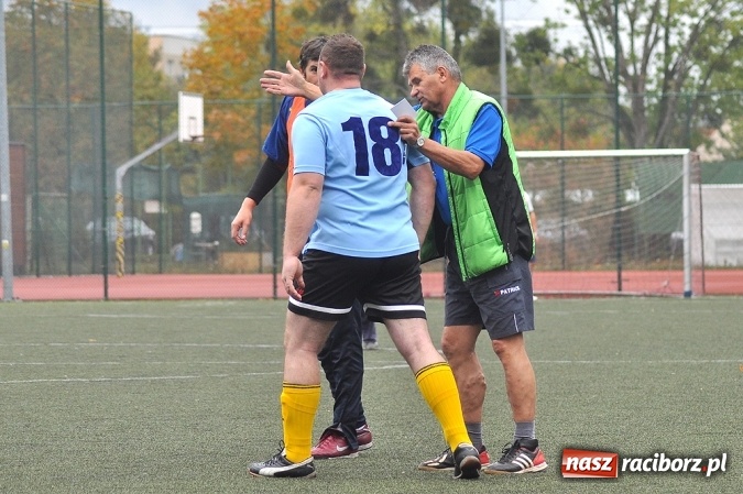 Zdjęcie w galerii na portalu naszraciborz.pl: Betra-Ensol z pucharem prezesa wiadomości z regionu