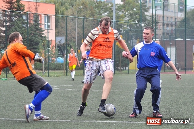 Zdjęcie w galerii na portalu naszraciborz.pl: Betra-Ensol z pucharem prezesa wiadomości z regionu