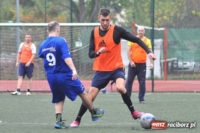 Zdjęcie w galerii na portalu naszraciborz.pl: Betra-Ensol z pucharem prezesa wiadomości z regionu