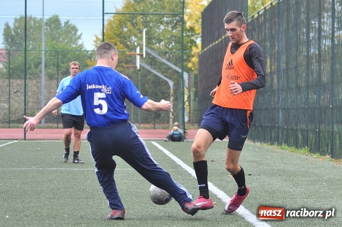 Zdjęcie w galerii na portalu naszraciborz.pl: Betra-Ensol z pucharem prezesa wiadomości z regionu