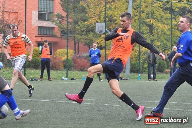 Zdjęcie w galerii na portalu naszraciborz.pl: Betra-Ensol z pucharem prezesa wiadomości z regionu