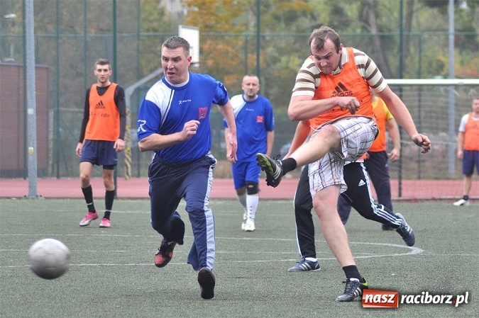 Zdjęcie w galerii na portalu naszraciborz.pl: Betra-Ensol z pucharem prezesa wiadomości z regionu