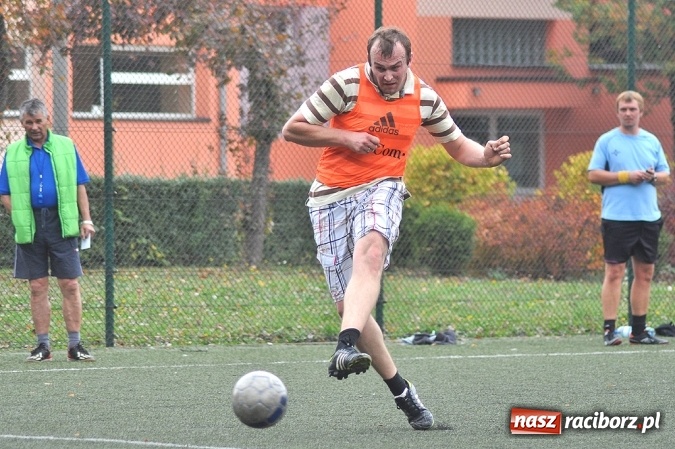 Zdjęcie w galerii na portalu naszraciborz.pl: Betra-Ensol z pucharem prezesa wiadomości z regionu