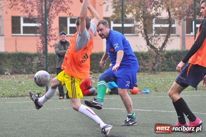 Zdjęcie w galerii na portalu naszraciborz.pl: Betra-Ensol z pucharem prezesa wiadomości z regionu