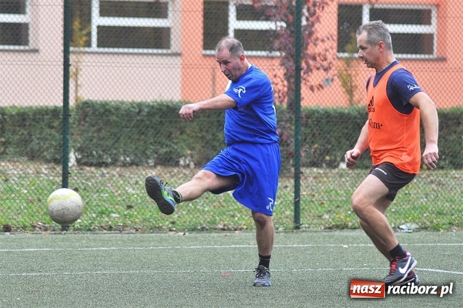 Zdjęcie w galerii na portalu naszraciborz.pl: Betra-Ensol z pucharem prezesa wiadomości z regionu