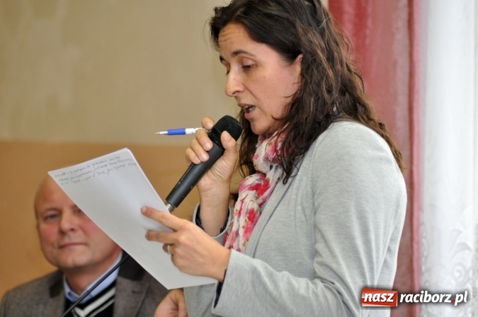 Zdjęcie w galerii na portalu naszraciborz.pl: Wiatraki? Tak! Ale nie koło mnie. Śmigło niezgody kręci się coraz szybciej wiadomości z regionu