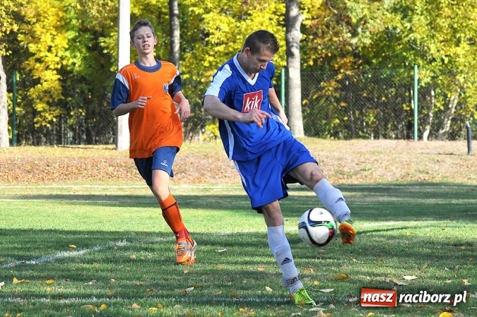Zdjęcie w galerii na portalu naszraciborz.pl: Wilczek pogryzł Krzanowice. Zwycięstwo Gamowa wiadomości z regionu