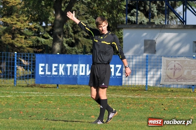 Zdjęcie w galerii na portalu naszraciborz.pl: Wilczek pogryzł Krzanowice. Zwycięstwo Gamowa wiadomości z regionu