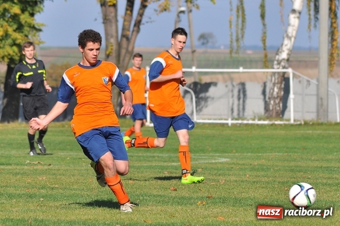 Zdjęcie w galerii na portalu naszraciborz.pl: Wilczek pogryzł Krzanowice. Zwycięstwo Gamowa wiadomości z regionu