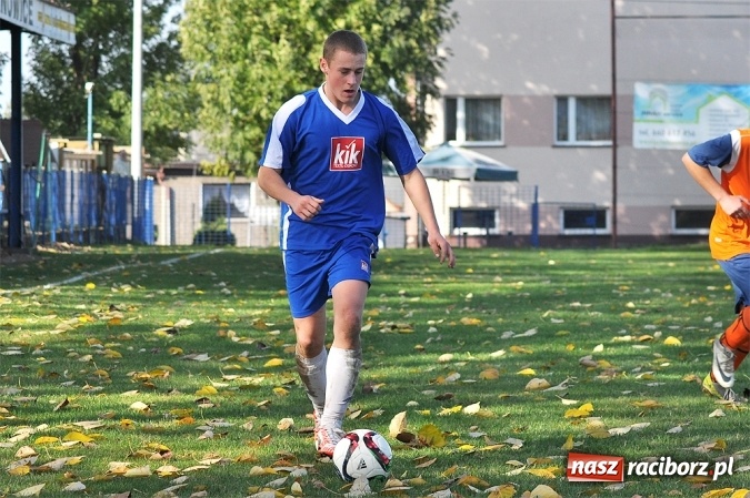 Zdjęcie w galerii na portalu naszraciborz.pl: Wilczek pogryzł Krzanowice. Zwycięstwo Gamowa wiadomości z regionu