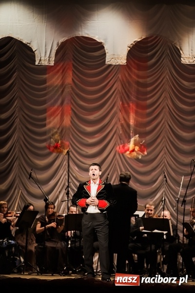 Zdjęcie w galerii na portalu naszraciborz.pl: Strauss Gala w Raciborskim Centrum Kultury wiadomości z regionu