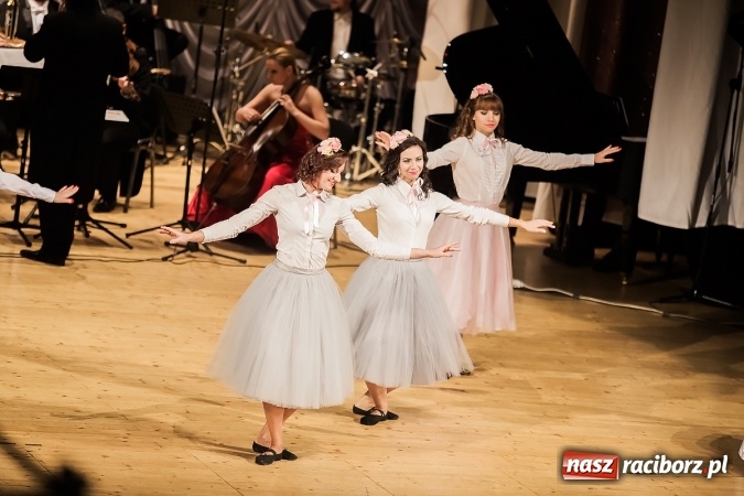 Zdjęcie w galerii na portalu naszraciborz.pl: Strauss Gala w Raciborskim Centrum Kultury wiadomości z regionu