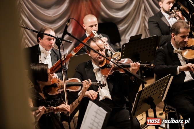 Zdjęcie w galerii na portalu naszraciborz.pl: Strauss Gala w Raciborskim Centrum Kultury wiadomości z regionu