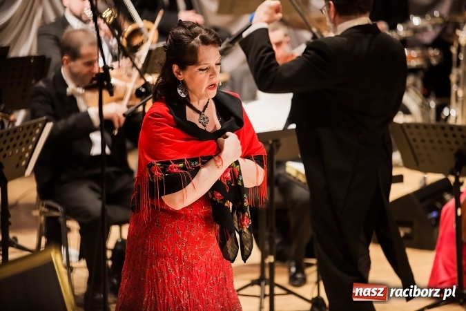 Zdjęcie w galerii na portalu naszraciborz.pl: Strauss Gala w Raciborskim Centrum Kultury wiadomości z regionu