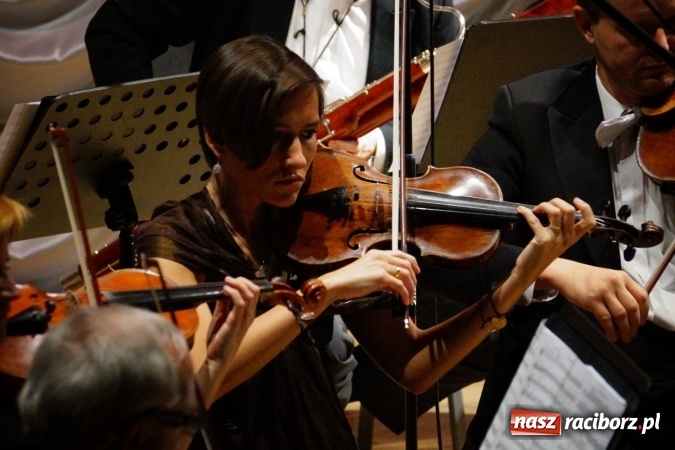 Zdjęcie w galerii na portalu naszraciborz.pl: Strauss Gala w Raciborskim Centrum Kultury wiadomości z regionu